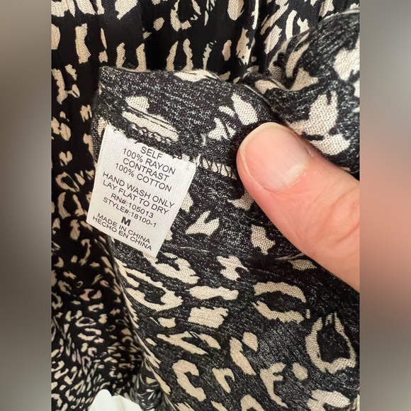 Savanna Jane Embroidered Blouse top -medium - Picture 7 of 7